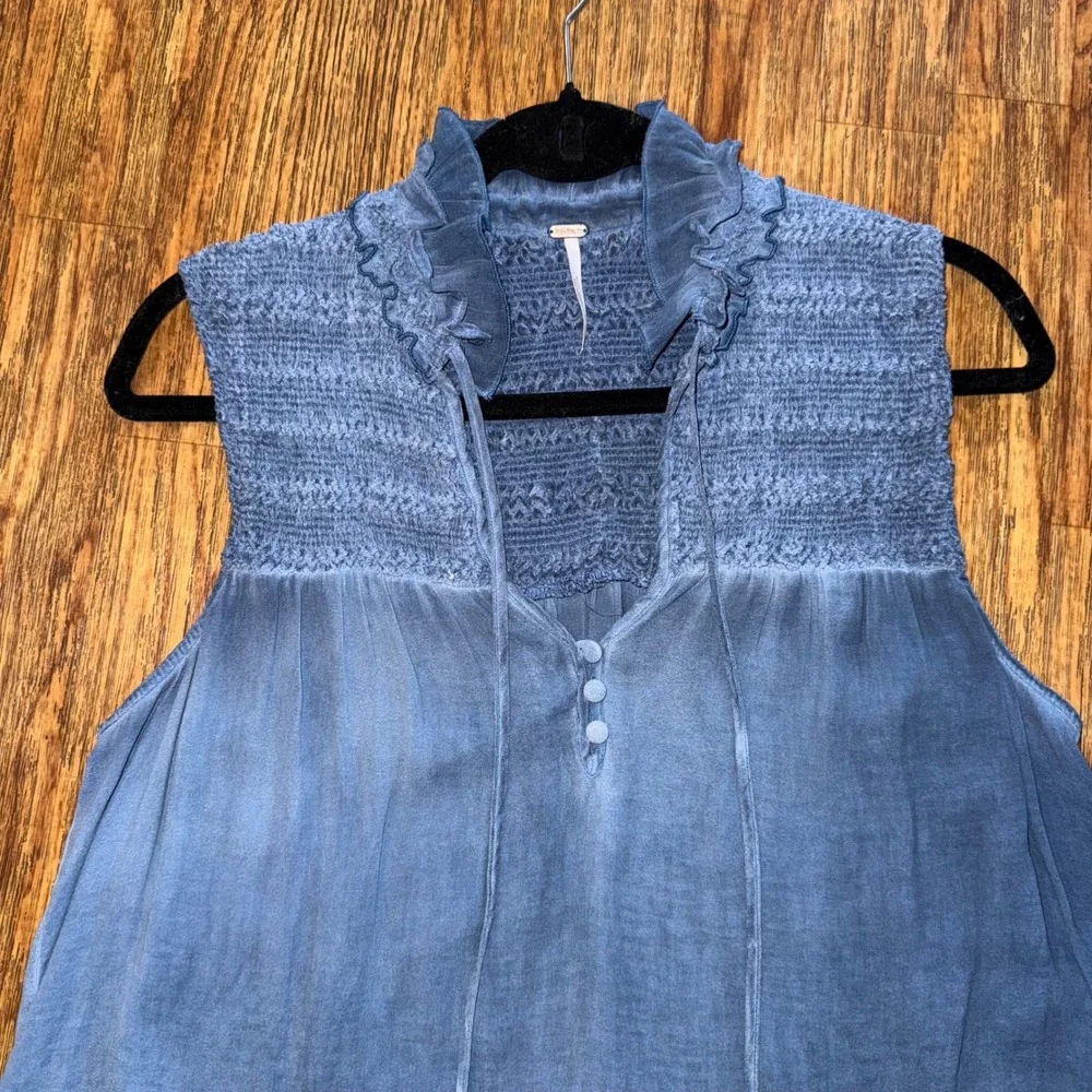 Free People Top Blue Smocked Ruffle Neck Sleeveless Boho XS Peasant Coquette